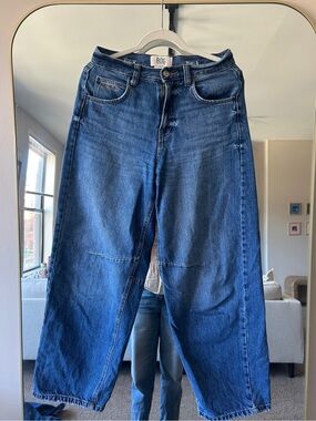 BDG High-Rise Barrel Jeans